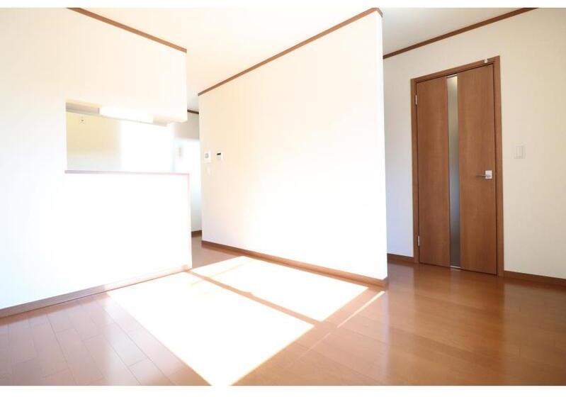 居室・リビング　開放感のあるゆったりとしたお部屋です♪