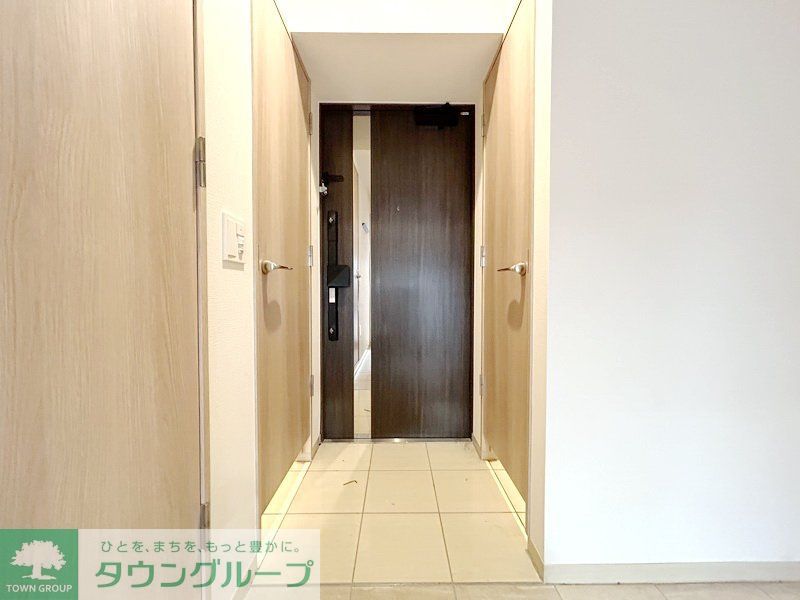 玄関　お部屋探しは株式会社　タウンハウジング　までお気軽にお問合…