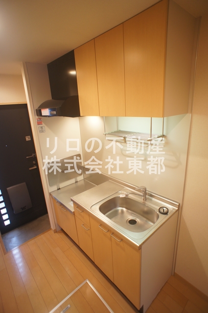 キッチン　二口コンロも置けてお料理のレパートリーも増えますね♪