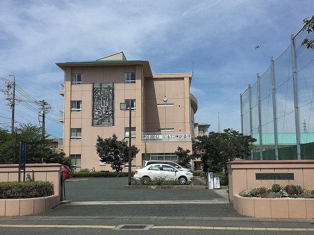 小学校　浜松市立上島小学校（小学校）まで1123m