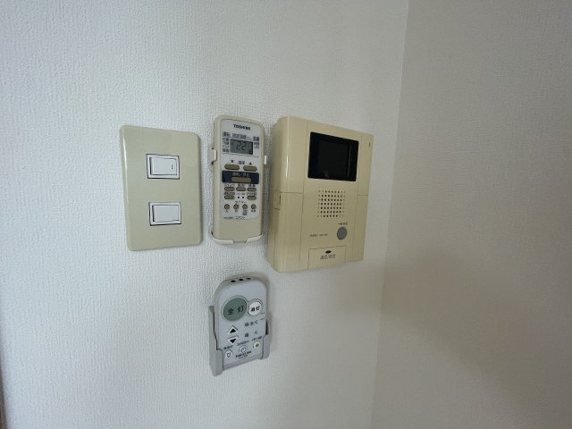 セキュリティ　TVモニター付きインターホンです