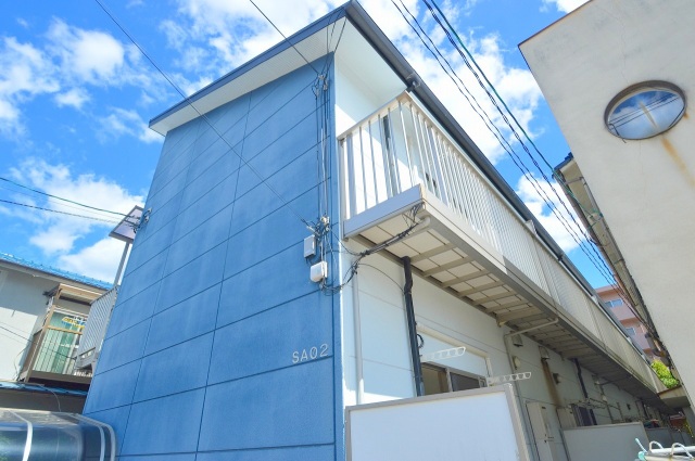 建物外観　内装写真は別号室です