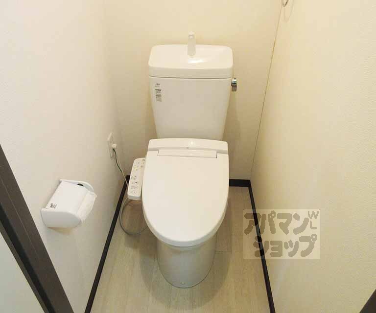 トイレ　ウォシュレット付き！