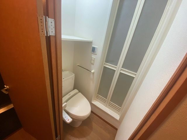 その他　温水便座付き