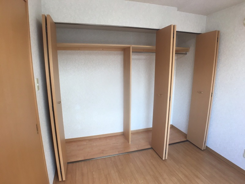 収納　収納です。寝室もすっきり片付きますよ～！