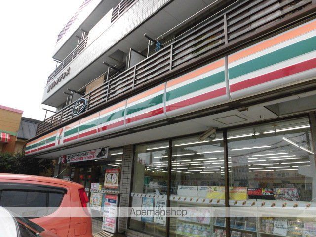 コンビニ　セブンイレブン（コンビニ）まで725m