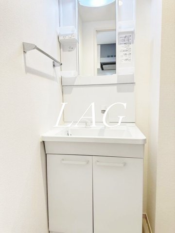 洗面設備　独立洗面台です。