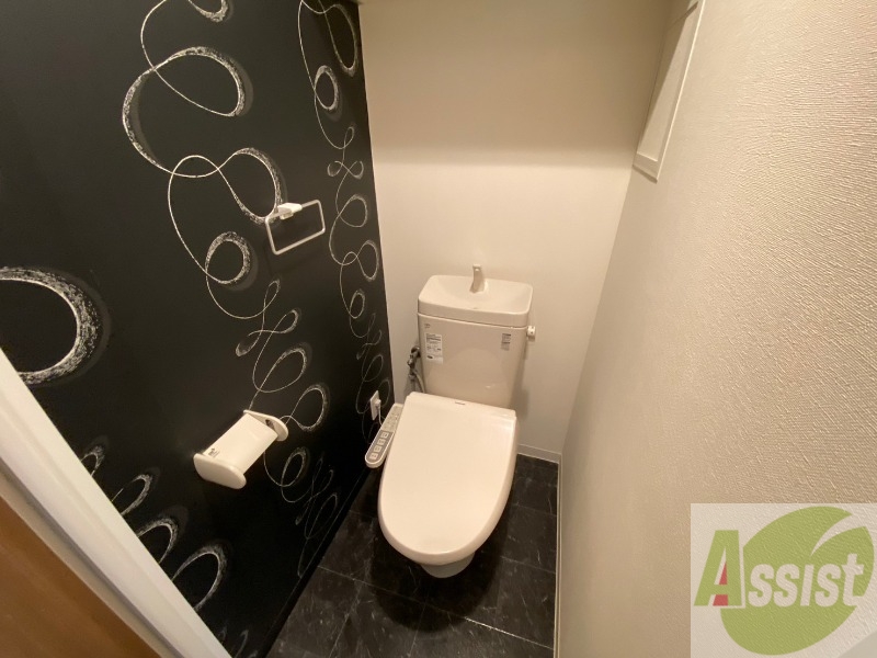 トイレ　トイレです。ウォシュレット付を探している方、おすすめです。