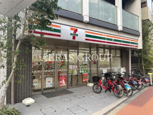 コンビニ　セブンイレブン新宿下落合3丁目店（コンビニ）まで138m