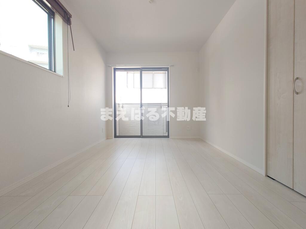 その他　2面彩光で明るいお部屋です