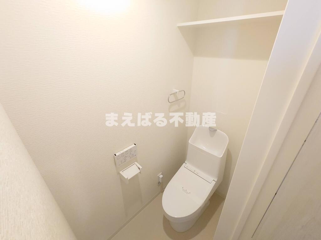 トイレ　温水洗浄便座