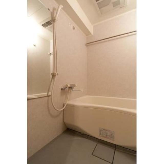 バス・シャワールーム　※写真は同タイプ住戸です。