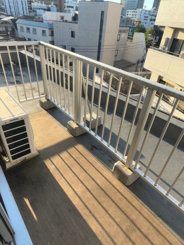 バルコニー　※別室参考写真