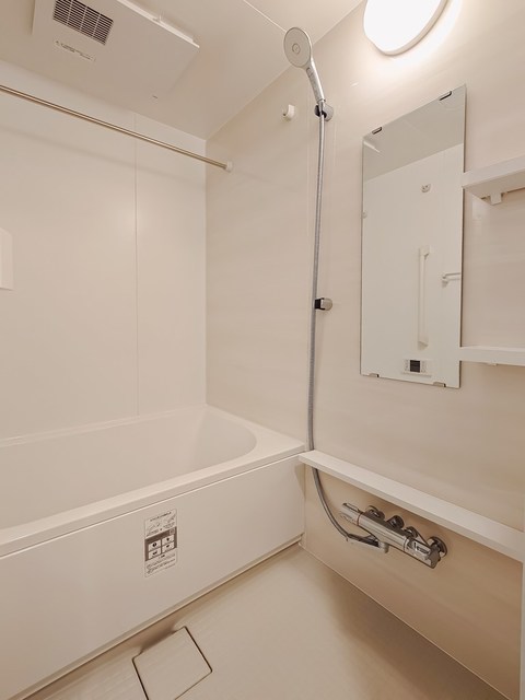 バス・シャワールーム　※写真は同タイプ住戸です。
