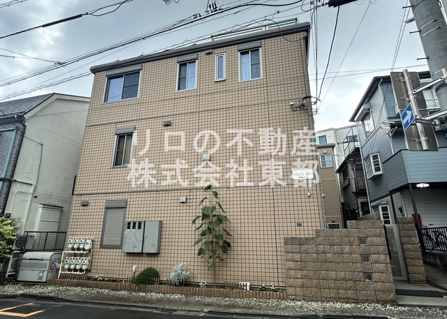建物外観　通勤通学には便利な駅近物件のご紹介です！