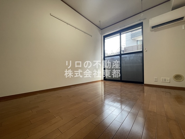 居室・リビング　南向きで日当たり良好なお部屋！暖かな日差しが入ります♪
