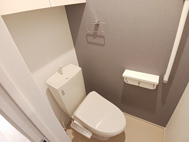 トイレ　清潔感のあるトイレです