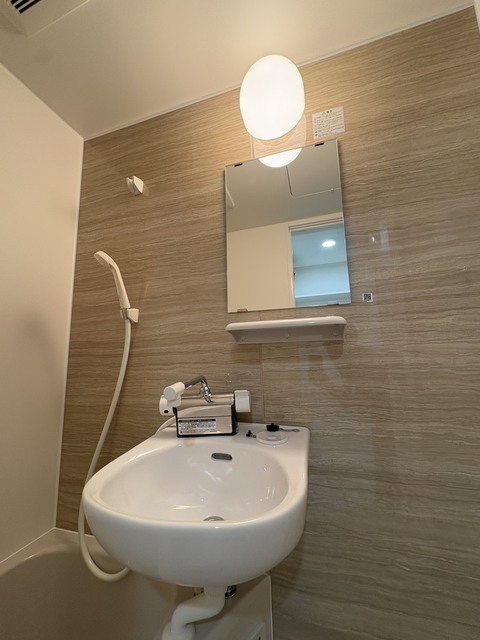 洗面設備　別部屋参考写真です