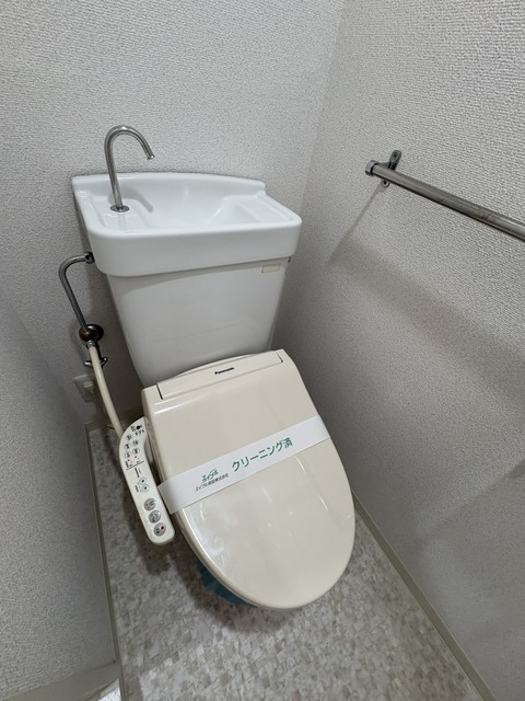 トイレ　別部屋参考写真です