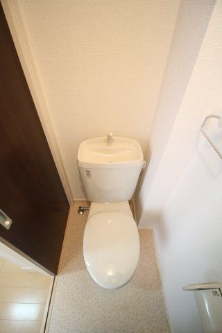 トイレ　（別タイプ参考写真）フォレストメゾン駒込　北区中里1