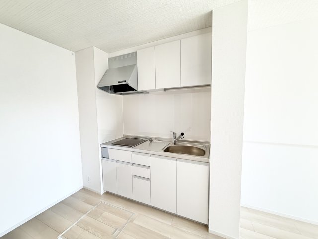キッチン　※別部屋参考写真