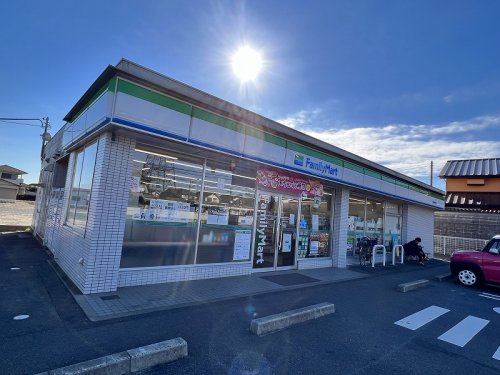 コンビニ　ファミリーマート 若葉若松町店（コンビニ）まで412m