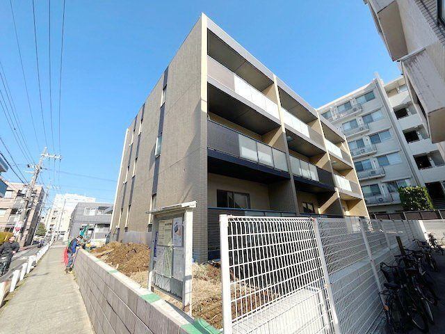 建物外観　外観タイル張りです