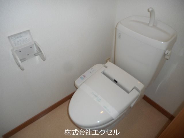 ＪＲ中央線 国立駅 徒歩11分 3階建 築20年のトイレ写真