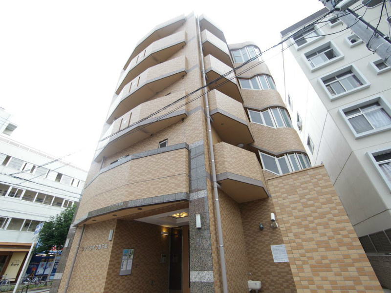 建物外観　外観　防犯カメラ付　オートロック　外壁タイル張り