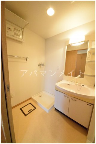 その他設備　室内洗濯機置場＆脱衣所になります！