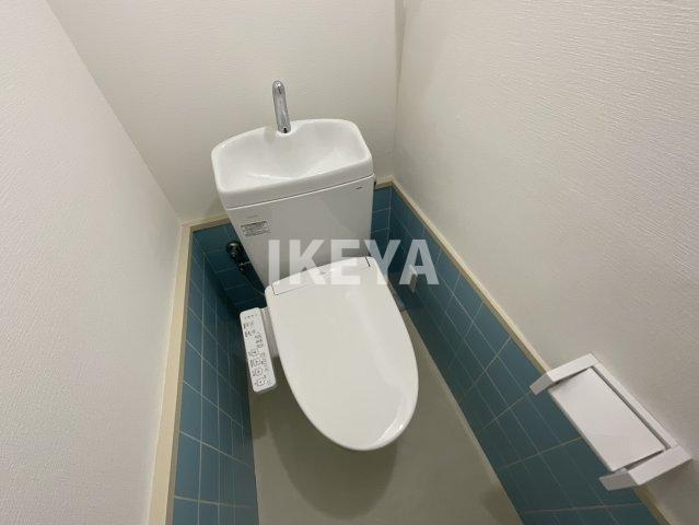 天神橋7貸家のトイレ写真