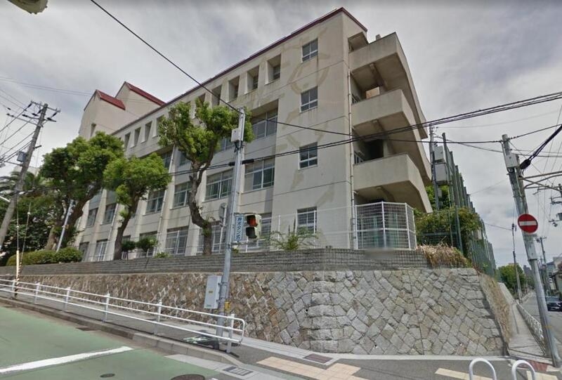 小学校　神戸市立東須磨小学校（小学校）まで267m
