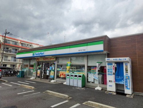 コンビニ　ファミリーマート青戸四丁目店（コンビニ）まで140m