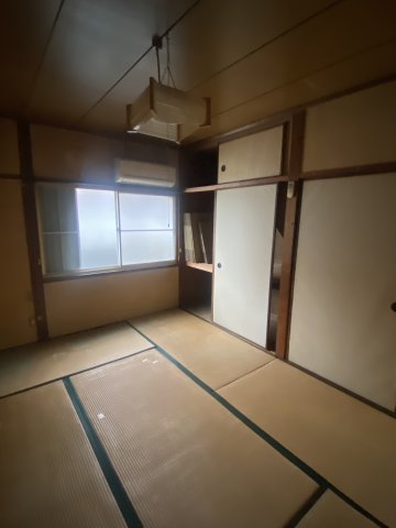 御立中一戸建の居間写真