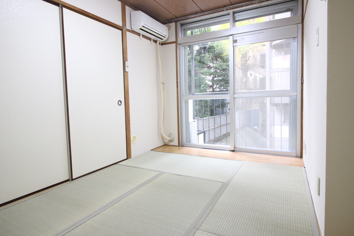 アテイ目白台の居間写真