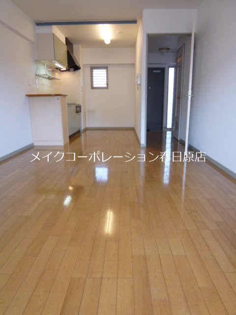 居室・リビング　写真は同型タイプ
