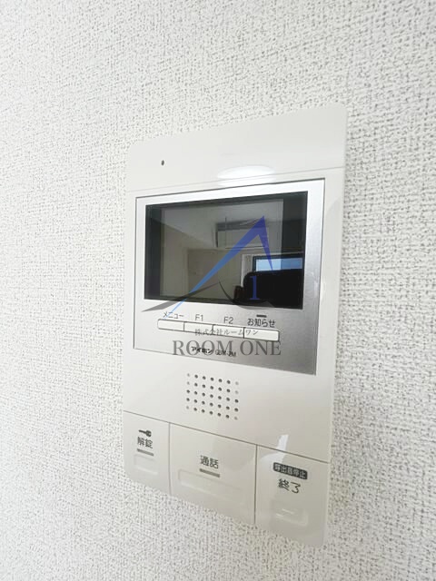 セキュリティ　モニター付きインターホンです。
