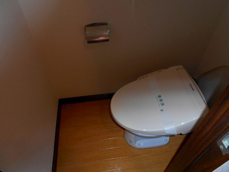 トイレ　別部屋参考写真