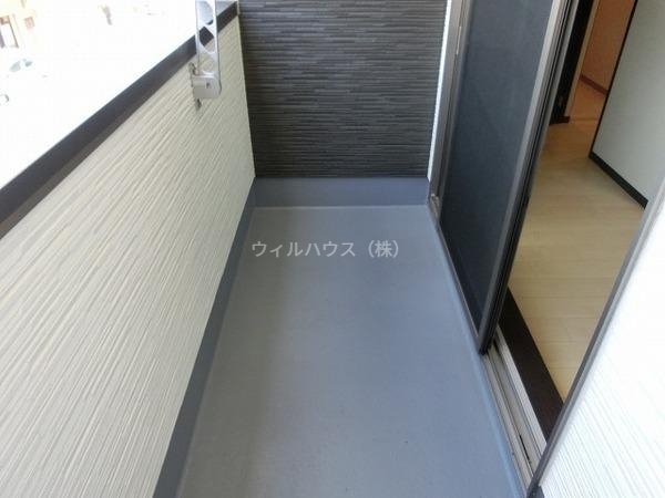 バルコニー　採光良好！