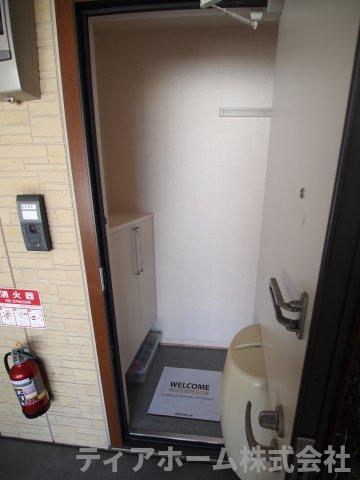 近鉄大阪線 大和高田駅 徒歩15分 2階建 築20年の玄関写真
