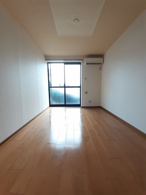 DEAR Aの居間写真