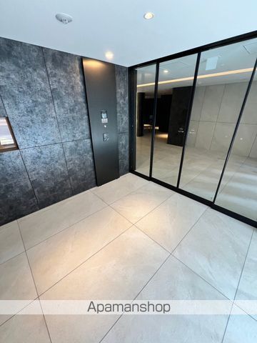 シーズンフラッツ浅草言問通りの外観写真