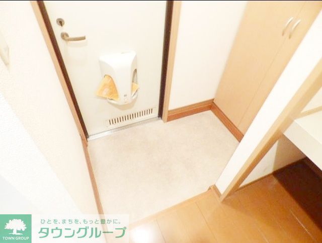 玄関　お部屋探しは【タウンハウジング蘇我店】にお任せ下さい♪