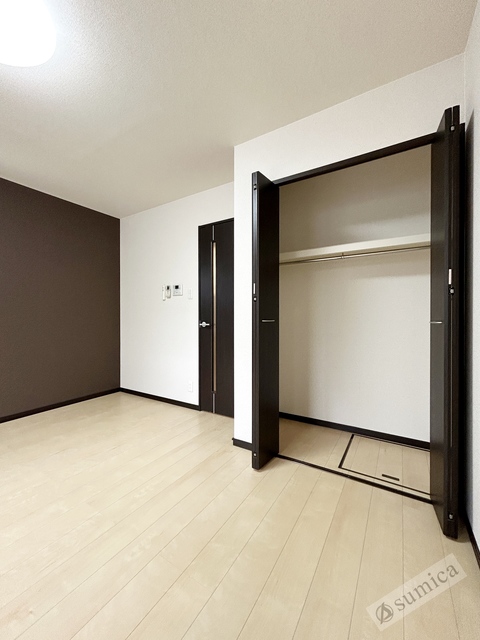 収納　高さもあるクローゼット♪使い勝手間違いなし．．．