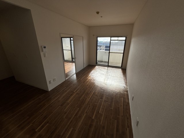 グランメエル435の居間写真