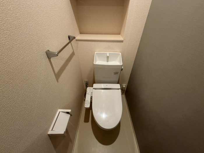 トイレ　ウォシュレット付き