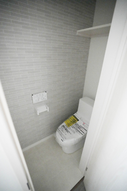 ADC高島駅南gleeのトイレ写真