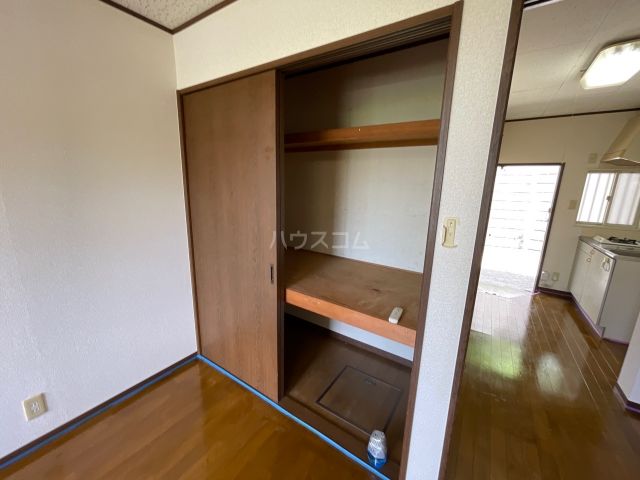 第二稲荷山ハイツBの内装写真