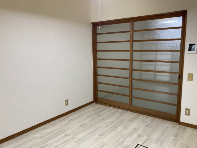 生島淡路5-19-20貸家の居間写真