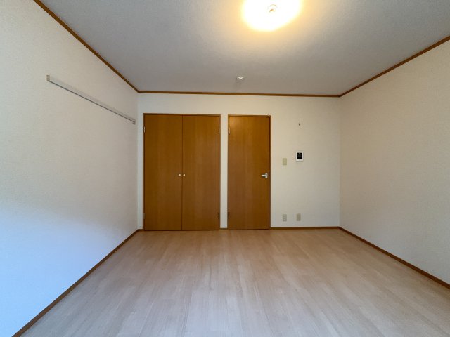 居室・リビング　同タイプ間取りの別部屋写真です。